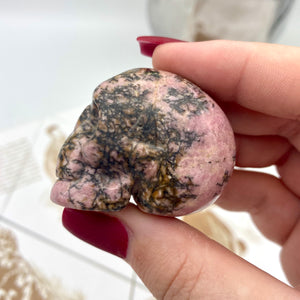 Rhodonite Skull